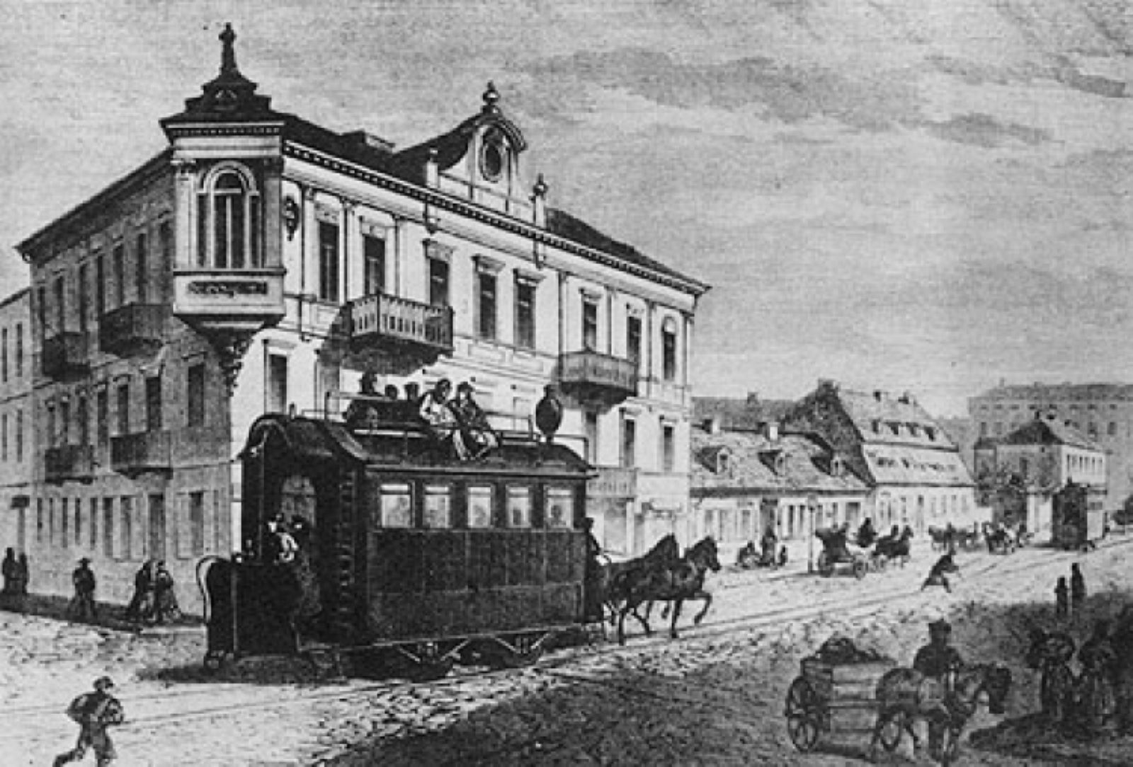 11 grudnia 1866 roku uruchomiono linię tramwaju konnego w Warszawie.