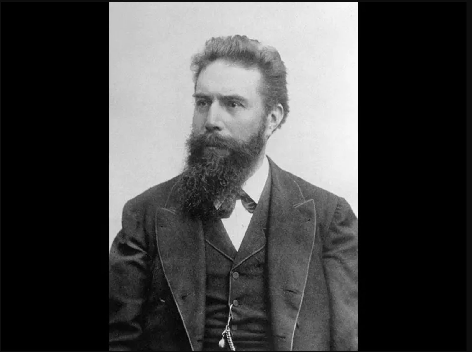 10 lutego 1923 roku zmarł fizyk Wilhelm Röntgen